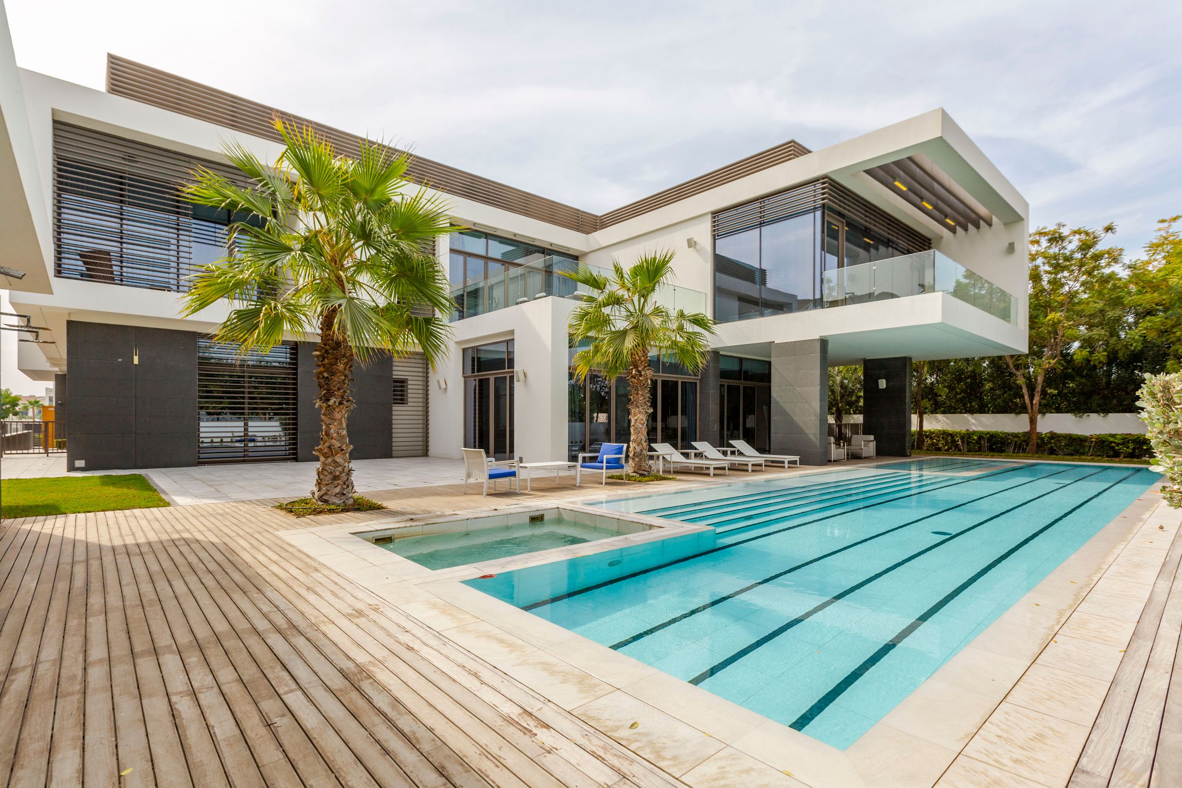 Villa Aldiana Construction avec piscine et palmiers